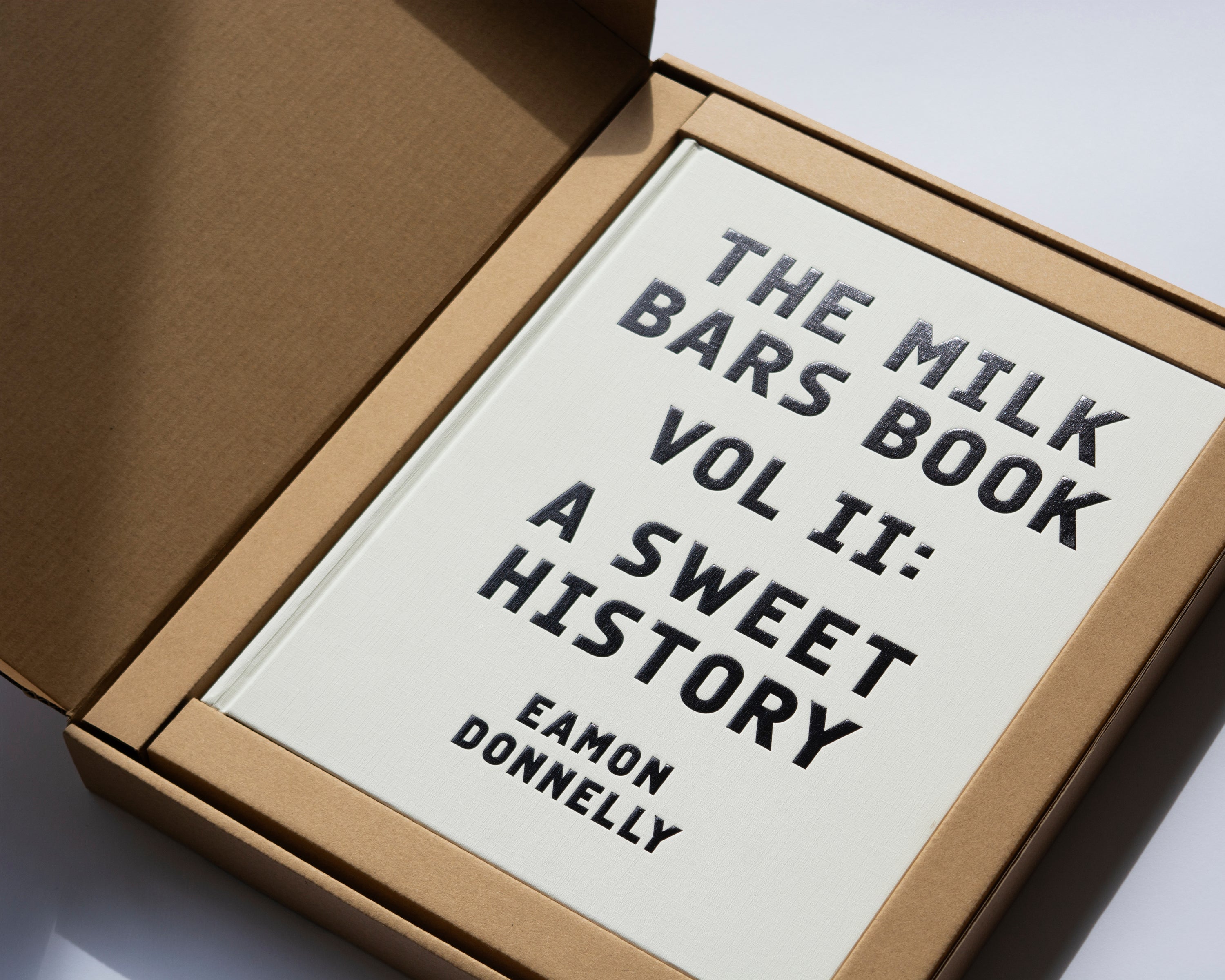 The Milk Bars Book. Volume II: A Sweet History [Milk Cover Colour]