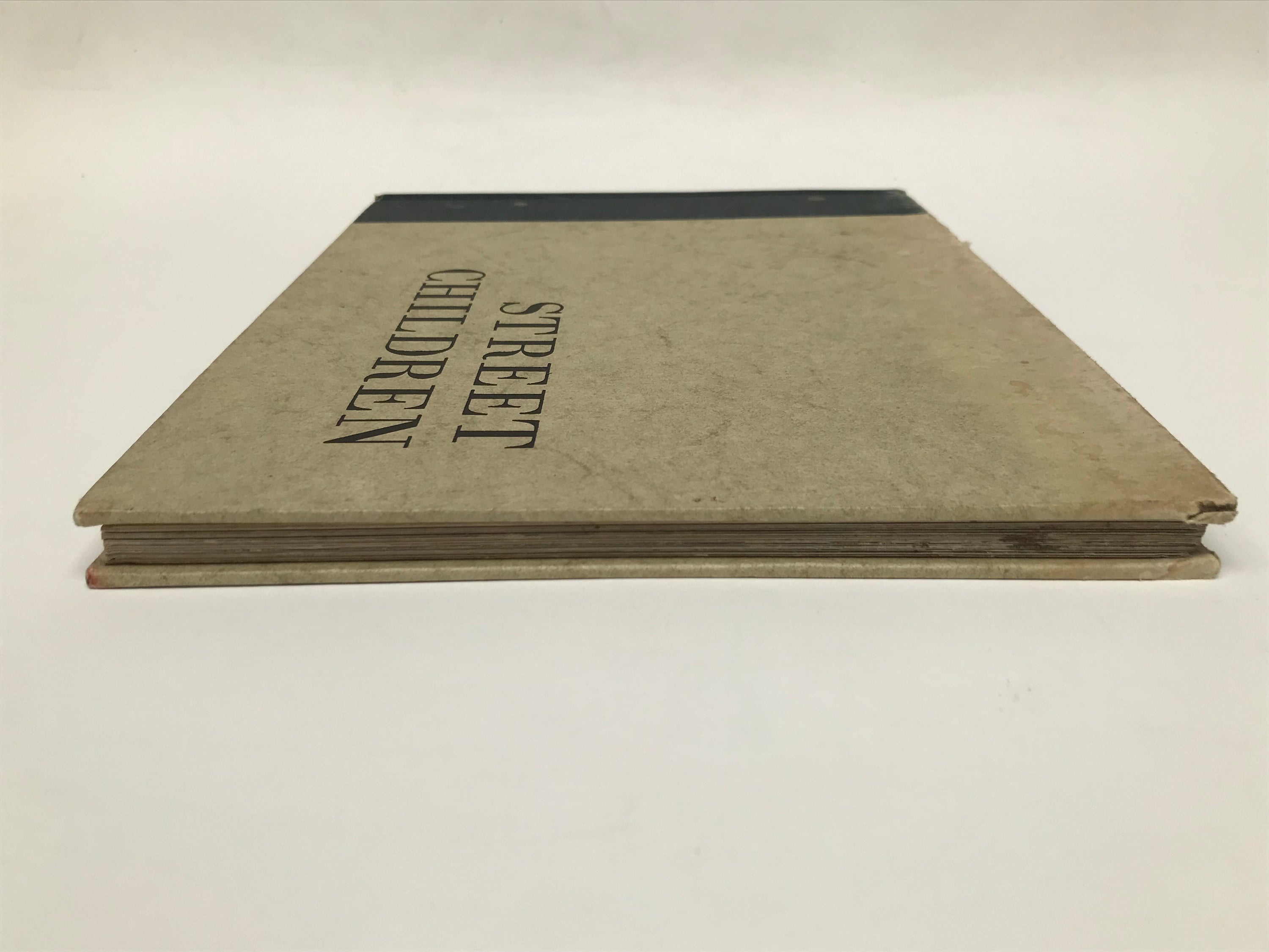 JULIA TREVELYAN OMAN / B. S. JOHNSON: STREET CHILDREN [1964]