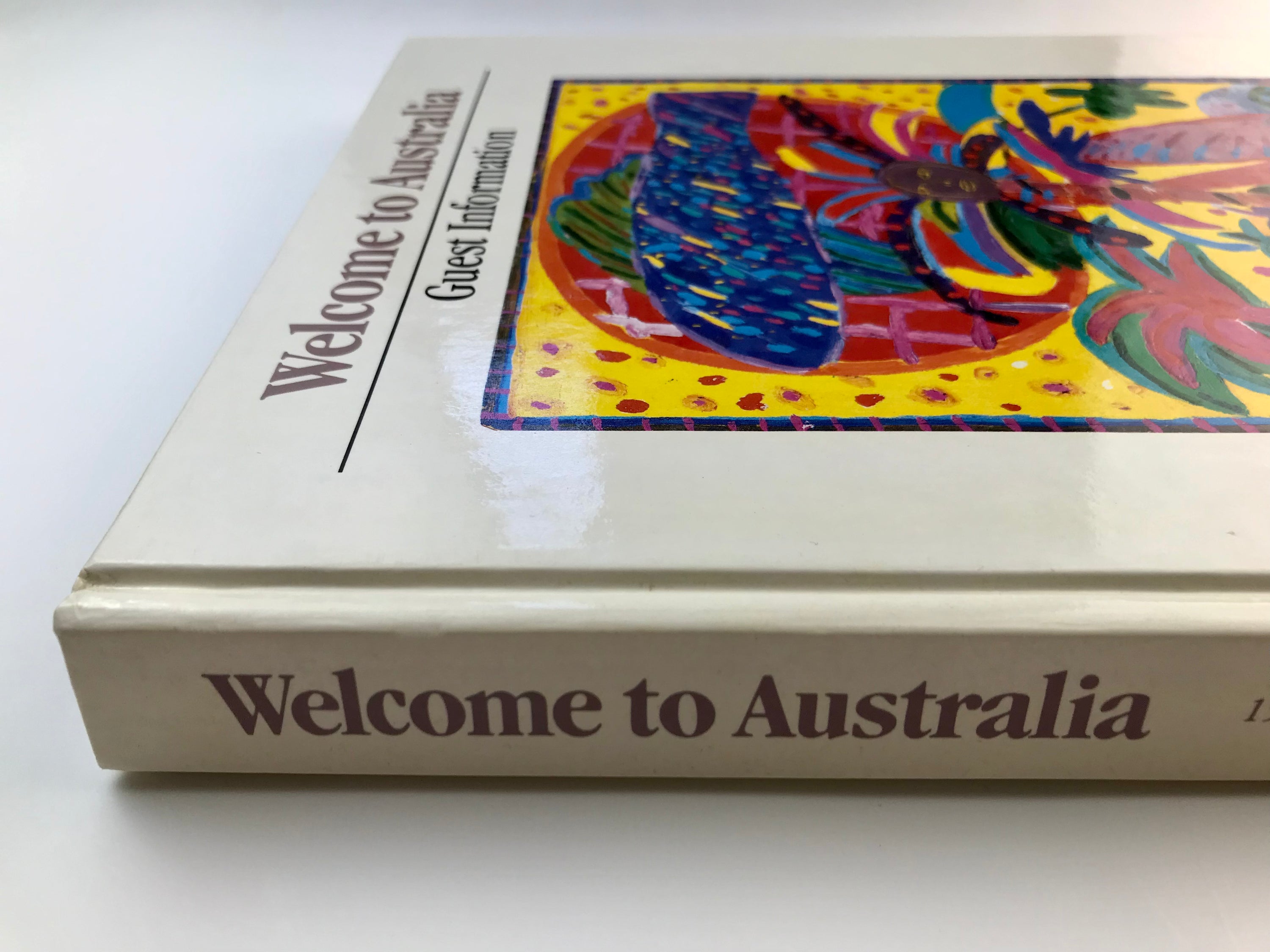 WELCOME TO AUSTRALIA: GUEST INFORMATION 1986/87 EDITION [1986] — Ken Done Cover Art