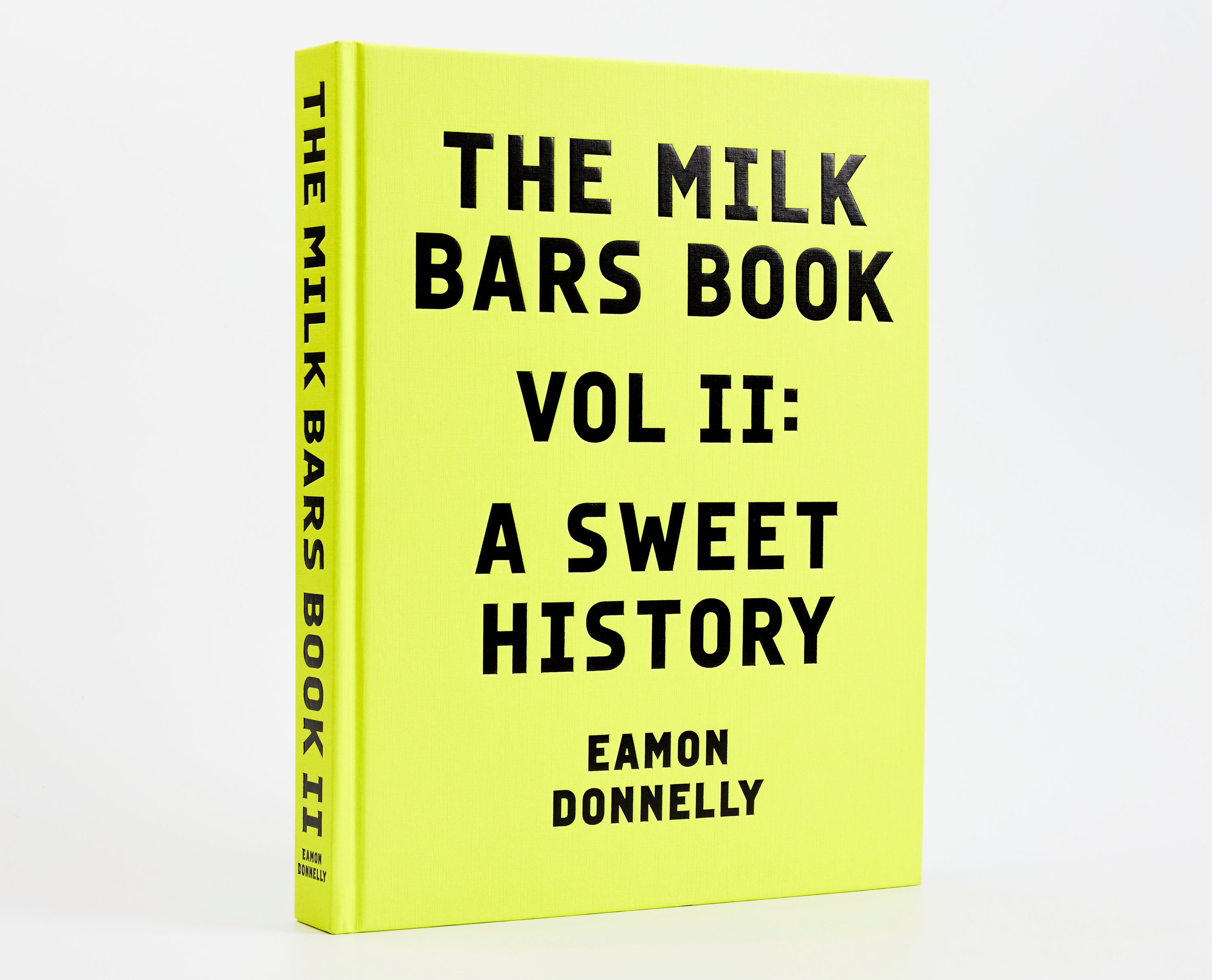 Le livre des Milk Bars. Volume II : Une douce histoire [2023] exemplaires signés — PRESQUE ÉPUISÉ