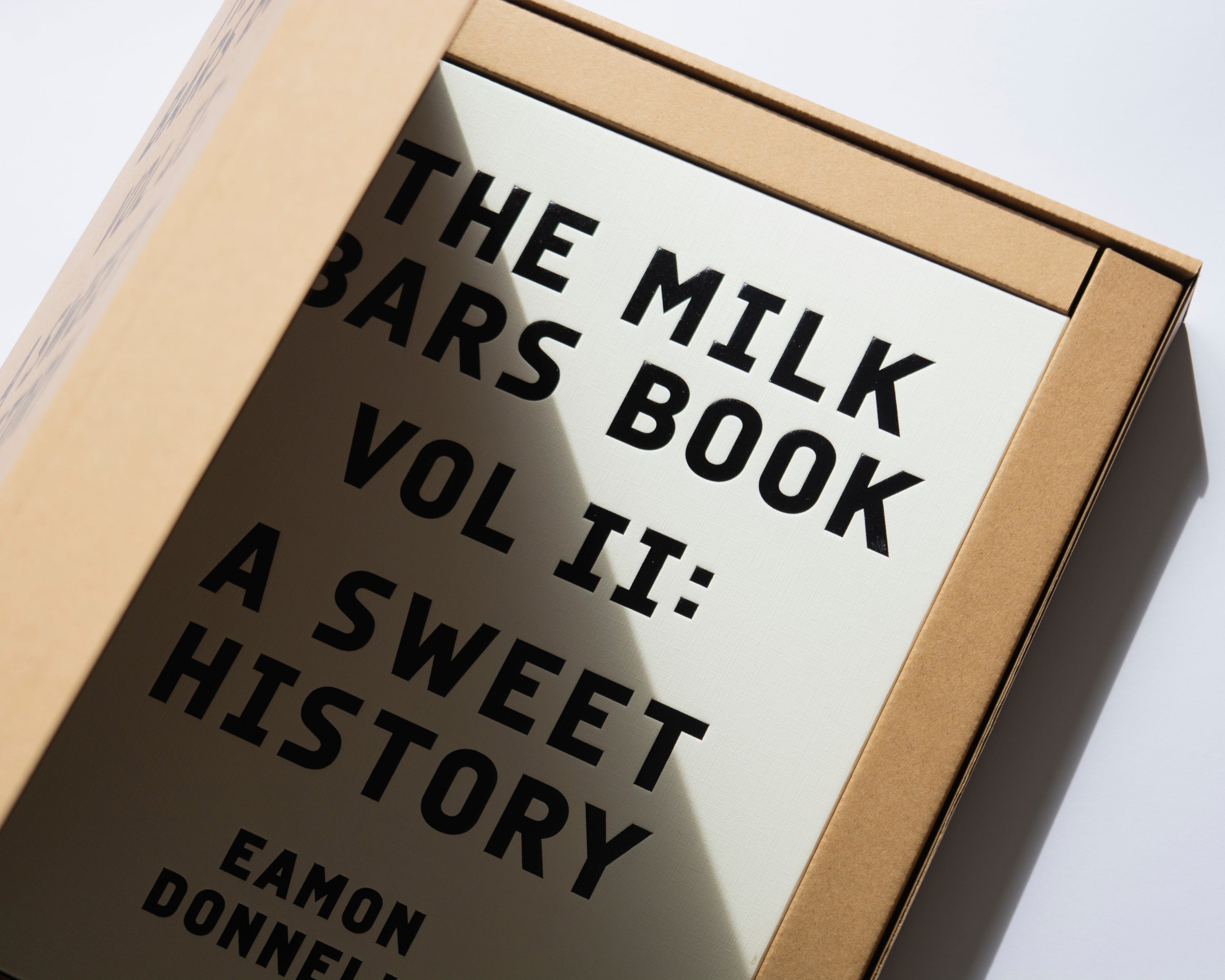 The Milk Bars Book. Volume II: A Sweet History [Milk Cover Colour]